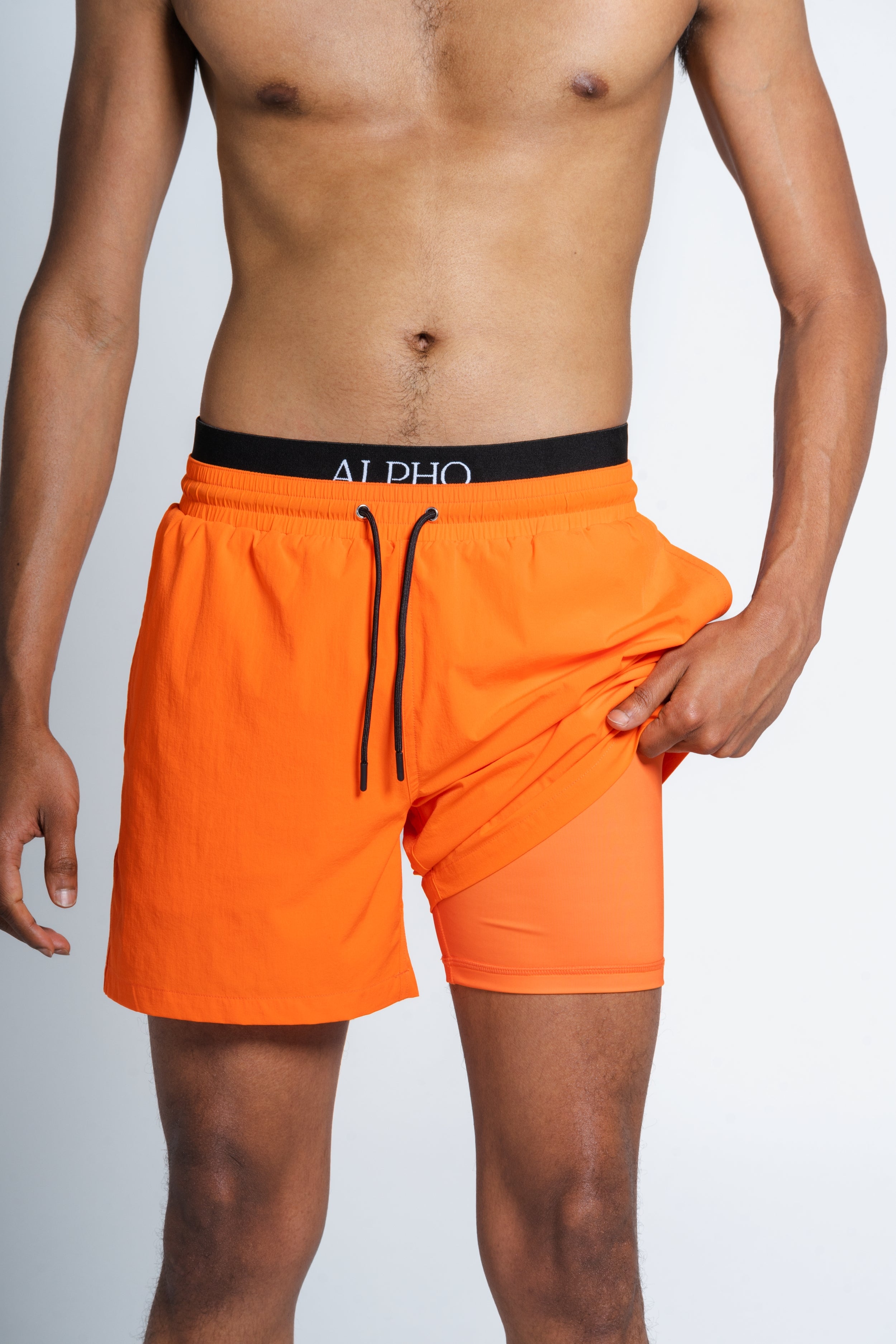 L'emblématique short de bain Alpho