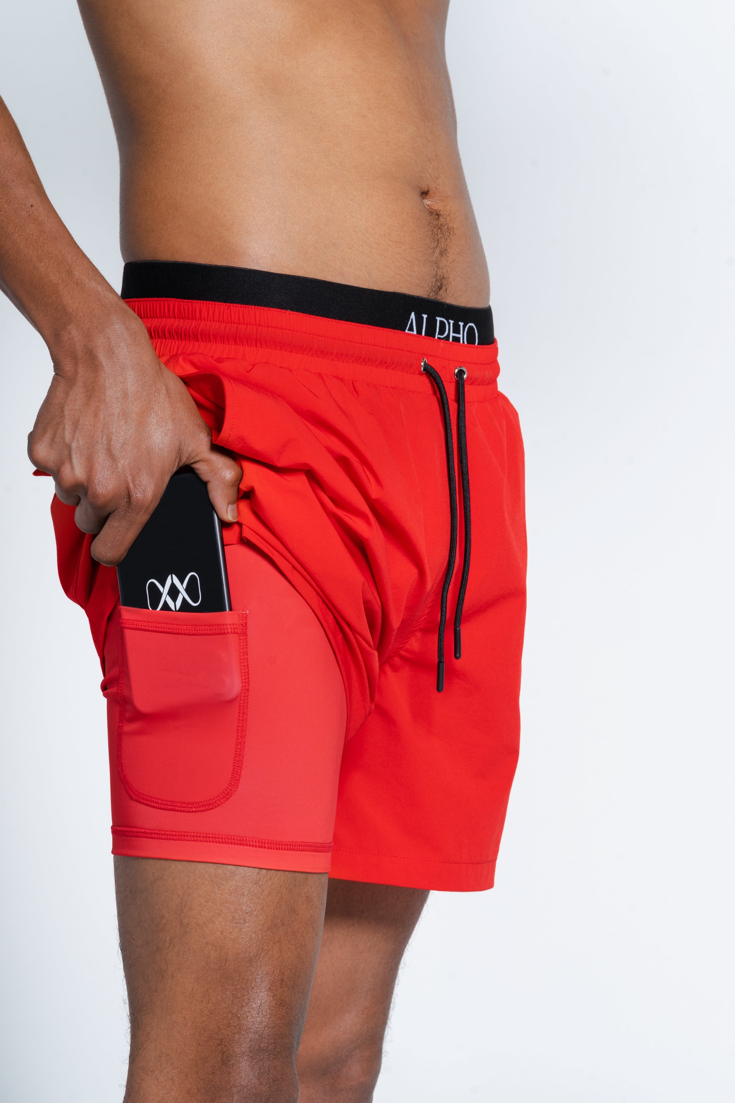 L'emblématique short de bain Alpho